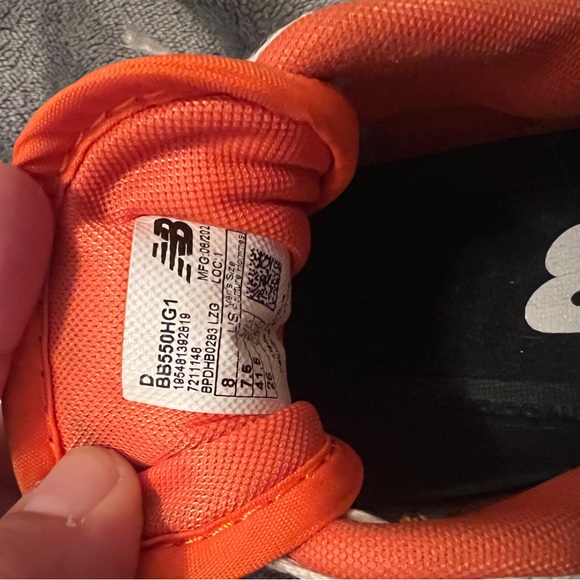 Orange new balance 550s (Syracuse orange) - Picture 2 of 5